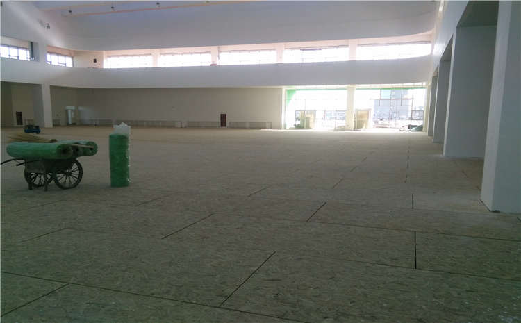 俄勒岡松籃球場實木地板哪個牌子好？