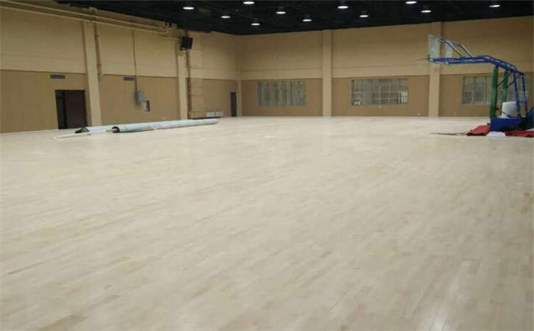 學校舞蹈室木地板哪個好