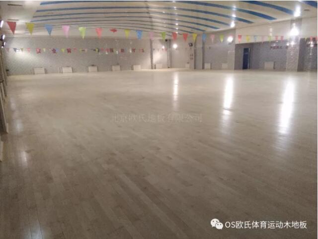 北京師范大學(xué)附屬二中多功能廳木地板成功案例 北京師范大學(xué)附屬二中多功能廳木地板成功案例