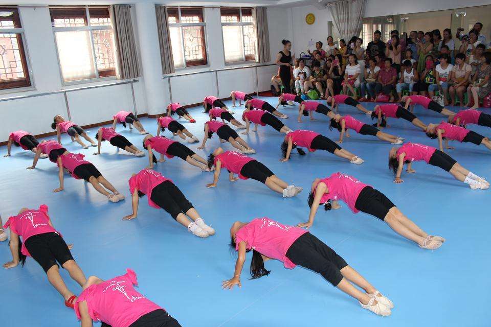 舞臺地膠 舞臺地膠